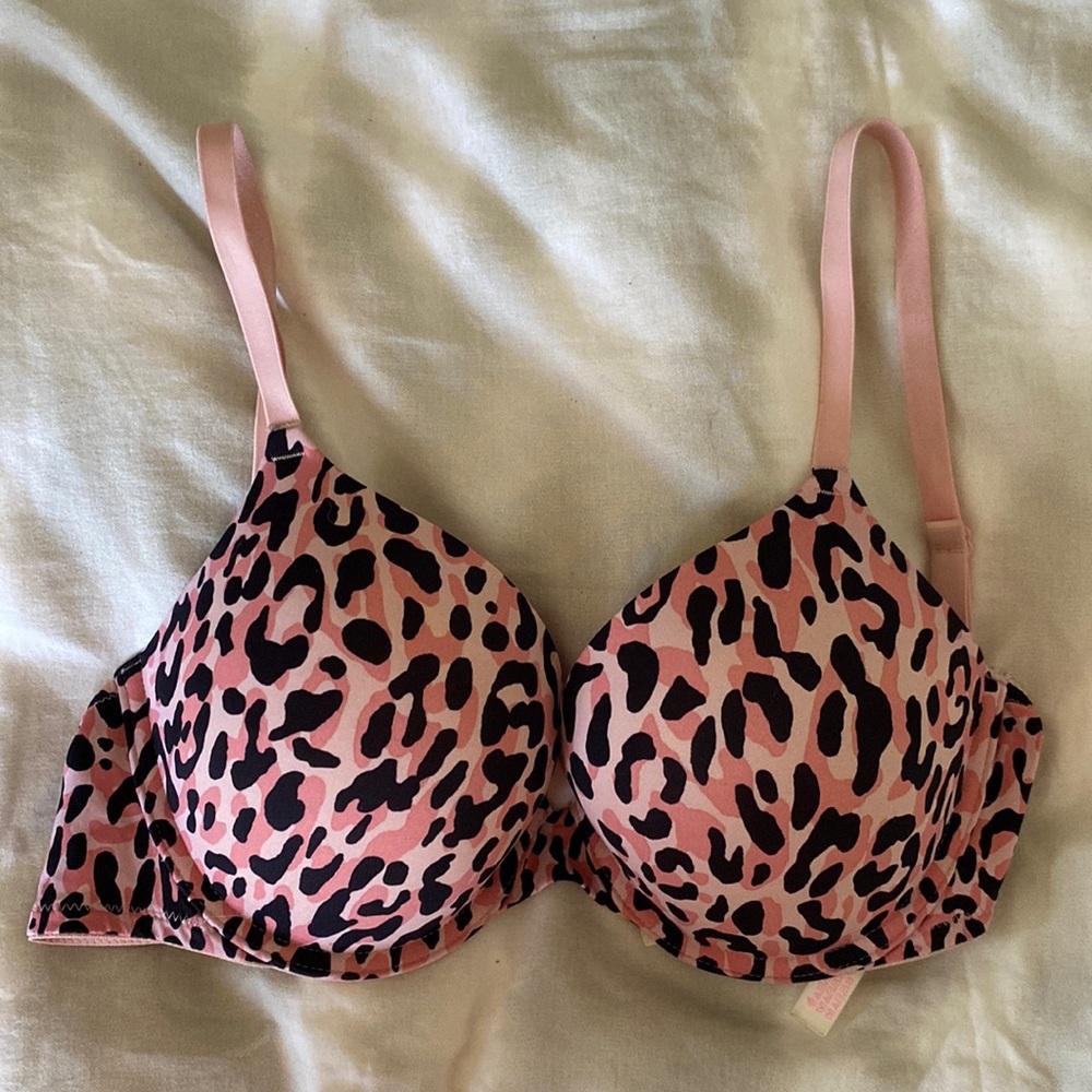Victoria’s Secret pink bra